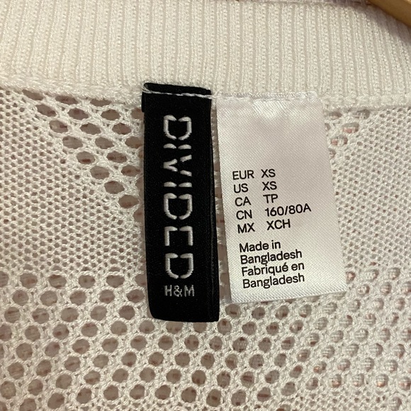 An ivory knit cardigan size XS - Picture 2 of 11